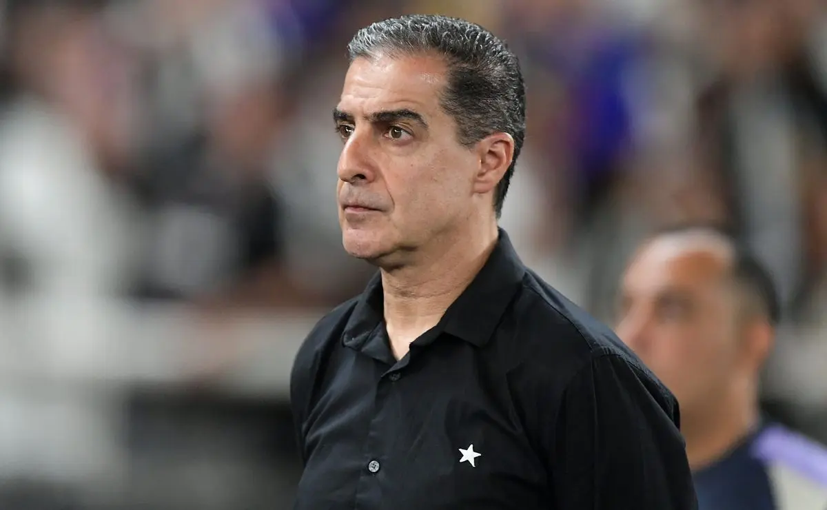 Paiva lamenta oportunidades perdidas pelo Botafogo na Libertadores diante do Carabobo