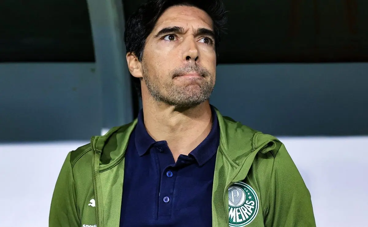 Abel Ferreira e a pressão no Palmeiras: "Espírito de parque de diversões" visando o Mundial de 2025