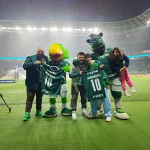 Banda pausa turnê comemorativa e novo álbum para apoiar o Palmeiras nos EUA