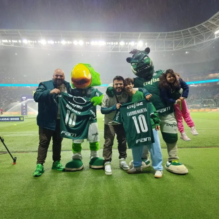 Banda pausa turnê comemorativa e novo álbum para apoiar o Palmeiras nos EUA