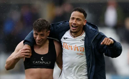 Corinthians, Santos e Vasco: disputa por Ronald, destaque da Championship