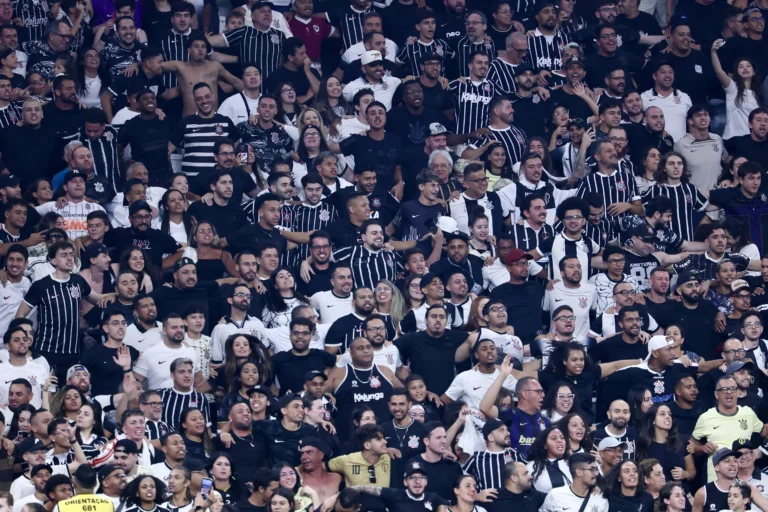 Corinthians esclarece detalhes sobre reconhecimento facial no estádio; entradas não poderão ser transferidas