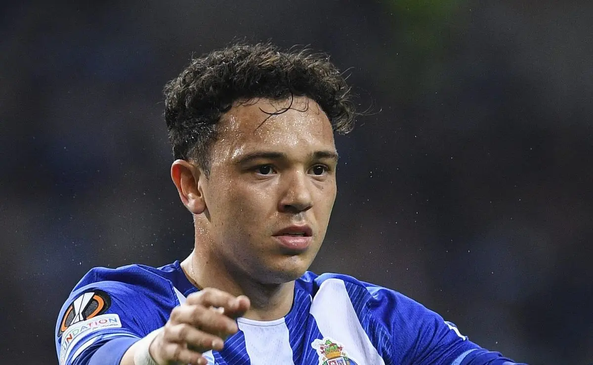 Cruzeiro Manifesta Interesse em Pepê: Empréstimo em Pauta, Venda ao Nottingham Forest Imminente