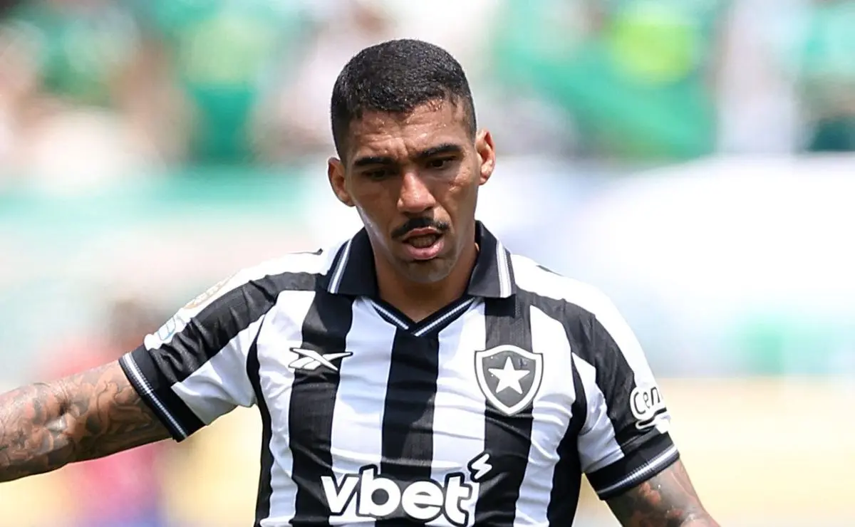 Erro do Botafogo e classificação do Palmeiras: Allan explica