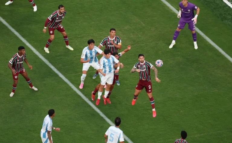 Everaldo: De "Giroud Tricolor" ao apoio da torcida no Mundial.