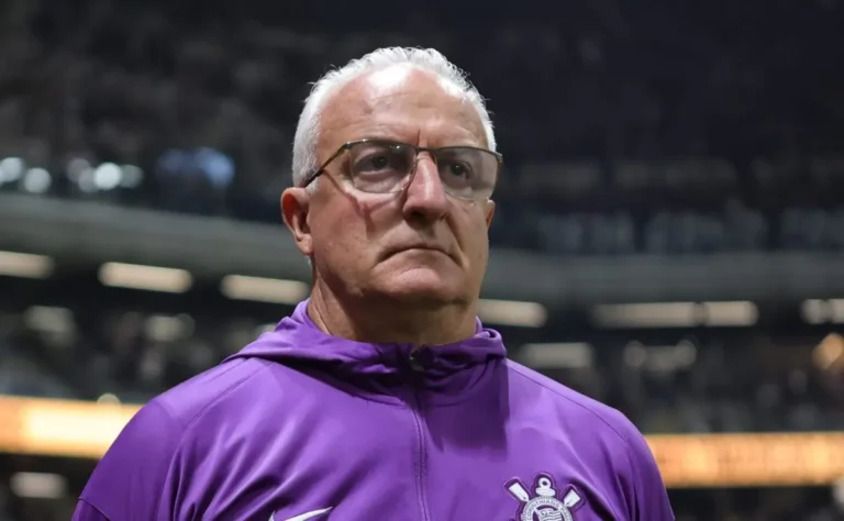 David Pastor no Corinthians: Contratação Improvável com Dorival Júnior e Decisão Urgente
