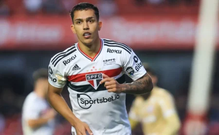 Igor Vinícius assina por 30 meses com leve acréscimo salarial e não atuará pelo Corinthians