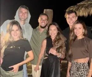 Coutinho, Vegetti e Piton: Férias na Sardenha reúnem trio vascaíno na Itália
