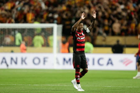 Flamengo encara Chelsea em clima de final, diz Bruno Henrique: "Joga e deixa jogar"
