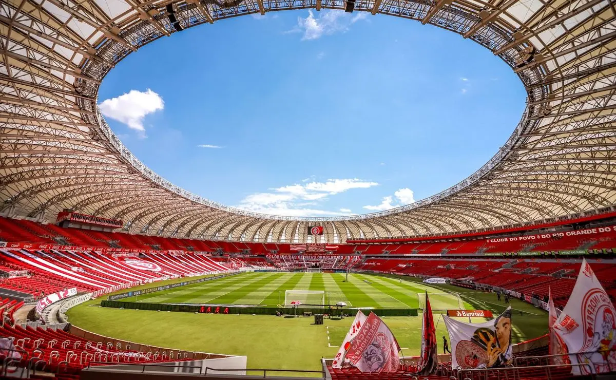 Interacional moderniza Beira-Rio com troca de telões durante pausa para o Mundial de Clubes