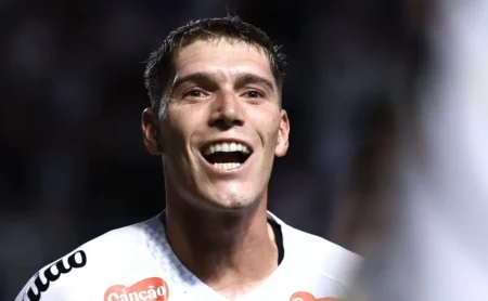 Rollheiser no Santos: Descartada ida a rival, argentino foca no Peixe