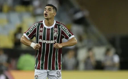 Destaque de 2025: Fábio e Kevin Serna no topo em número de jogos pelo Fluminense.