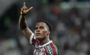 Arias Deslumbra no Mundial, Cativando Europeus: Saída do Fluminense em Agosto se Torna Provável