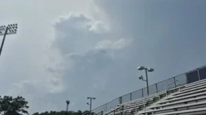 Tempestade com raios adia penúltimo treino do Flamengo antes do jogo contra o Chelsea
