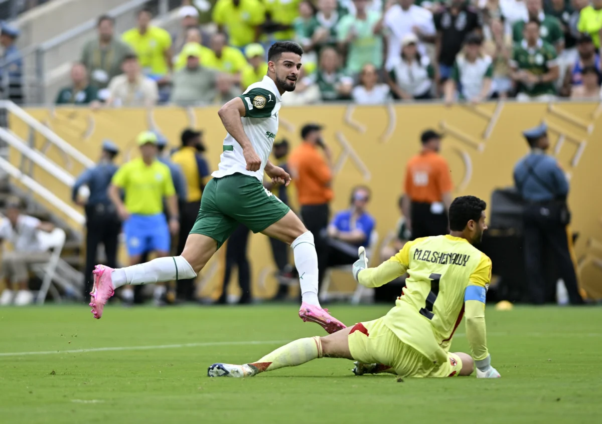 "Strong López": a repercussão na web do gol do atacante palmeirense