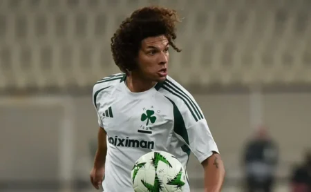 A chegada do reforço do Santos e a trajetória de Willian Arão na Europa.