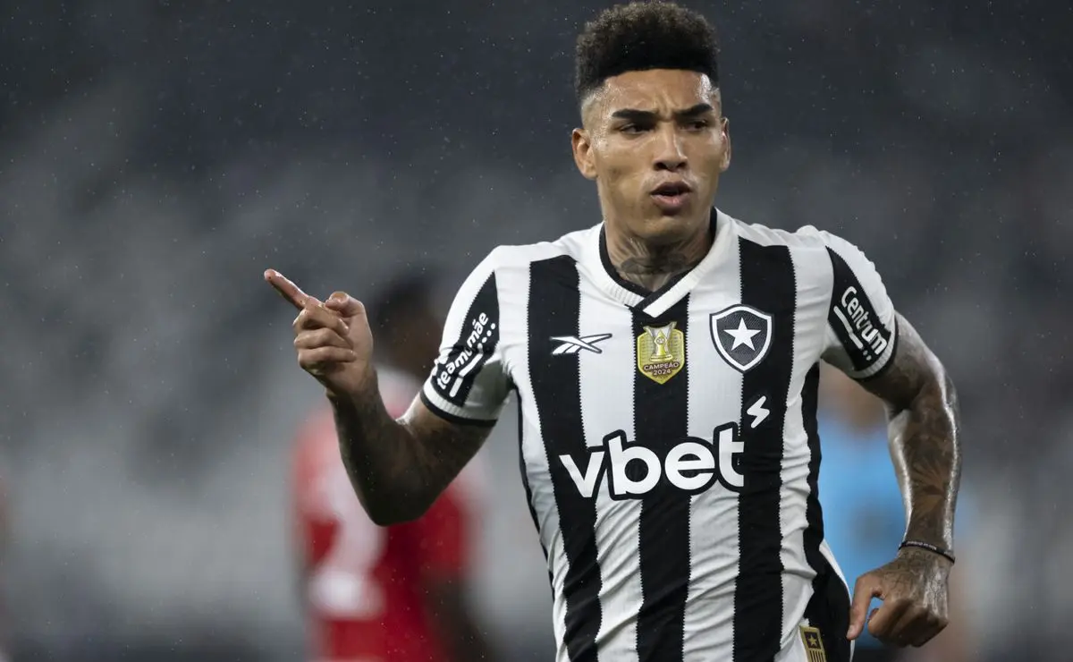 Desfalques: Cuiabano e Igor Jesus são baixas em Santos x Botafogo pelo Brasileirão.