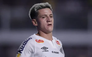 Possíveis saídas: Neymar, Gil, Léo Godoy, Gabriel Veron e mais cinco podem deixar o Santos sob gestão de Alexandre Mattos