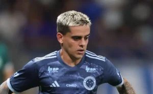 Cruzeiro: Permanência de Bolasie, Fagner e Eduardo Sob Avaliação de Leonardo Jardim
