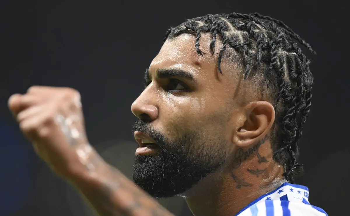 Gabigol, do Cruzeiro, provoca após vitória do Flamengo contra o Chelsea e causa reações na internet: “Vão pirar”
