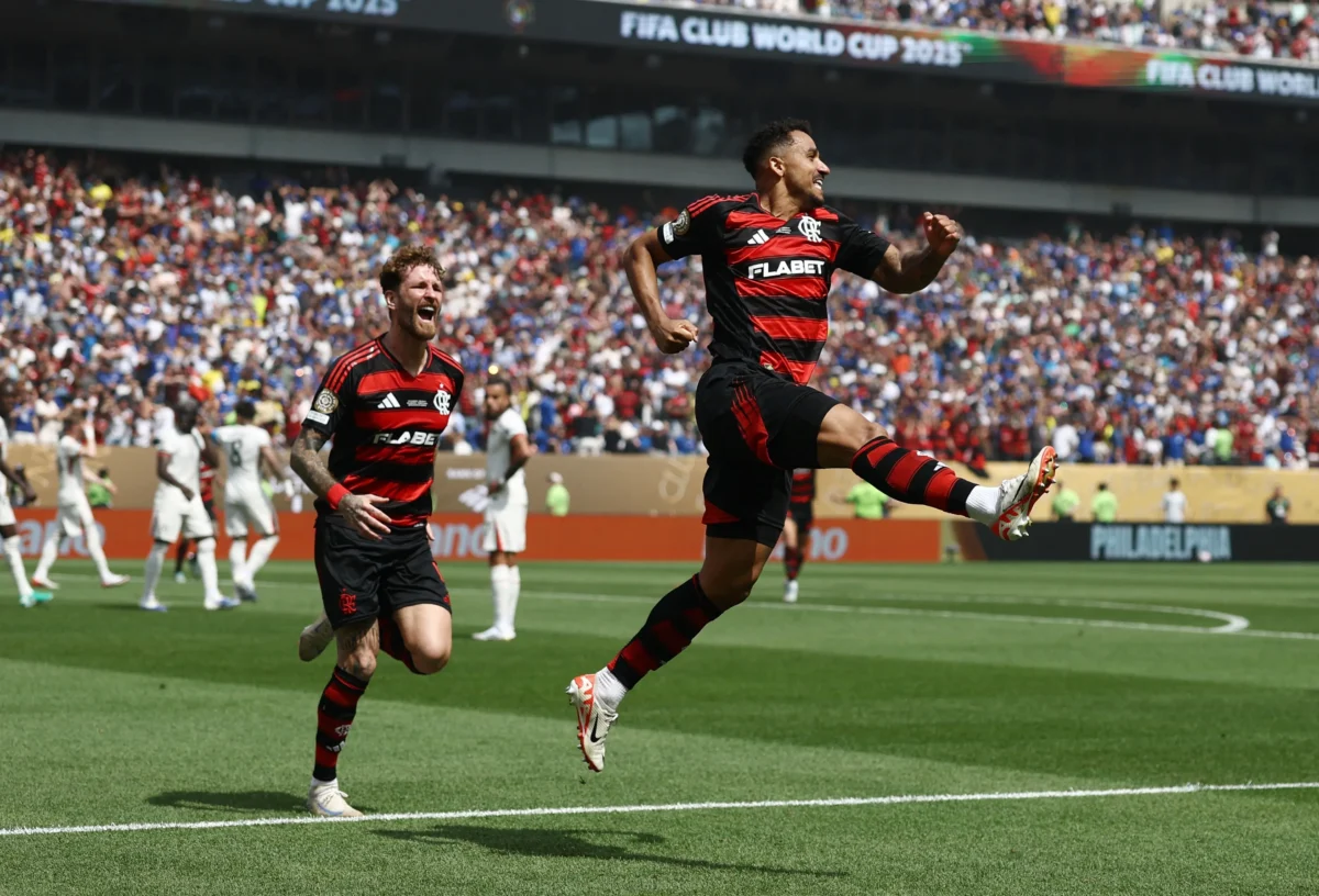 Danilo Mantém Invencibilidade Contra o Chelsea em Surpreendente Escalação do Flamengo: "Não era Improvável"