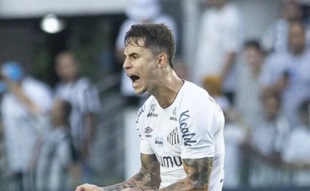 Empresário de Vinicius Zanocelo desmente acordo com o Internacional