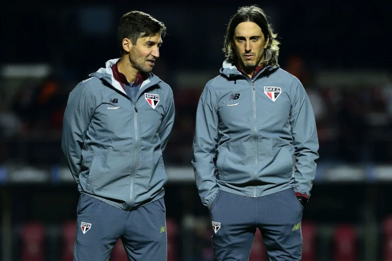 Desempenho do São Paulo despenca para 26% sem Zubeldía, ausente na Libertadores
