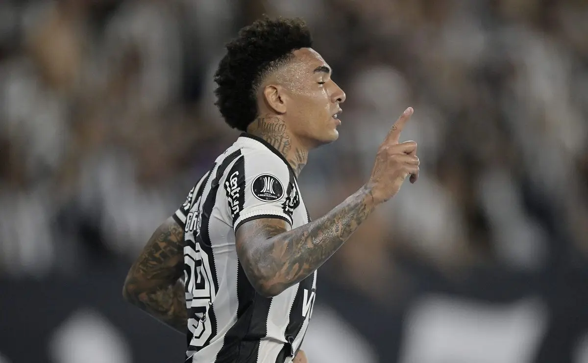Conrado Santana Comenta Sobre a Conquista do Botafogo Contra a Universidad de Chile