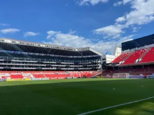 LDU na altitude e goleador paraguaio: a análise da equipe equatoriana, rival do Botafogo na Libertadores