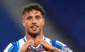 Santos contrata Javi Puado, do Espanyol: atacante balançou as redes 12 vezes em 35 jogos