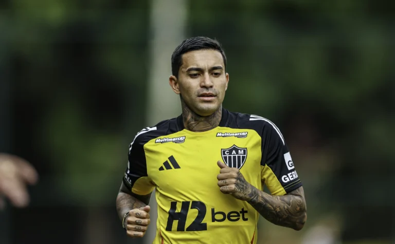 Cuca Planeja Minutagem de Dudu no Atlético-MG e Jogo-Treino na Arena MRV