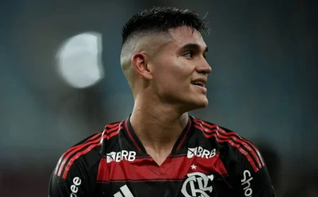 Prejuízo de R$ 14 Milhões: Flamengo Lamenta Venda de Alcaraz ao Everton