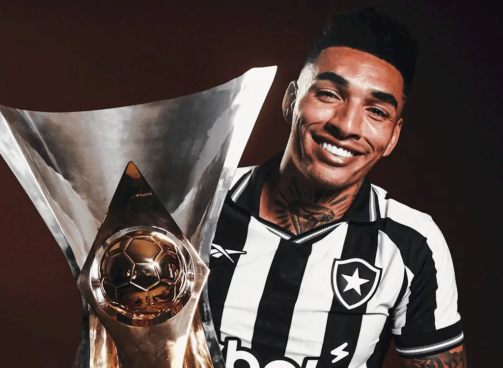 Botafogo Apresenta Camisa Principal para a Temporada de 2025