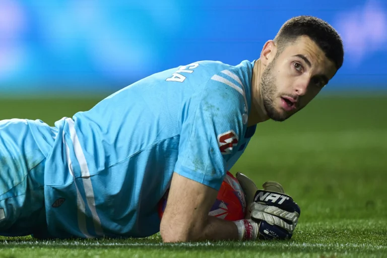 Barcelona Contrata Goleiro do Espanyol por R$ 160 Milhões