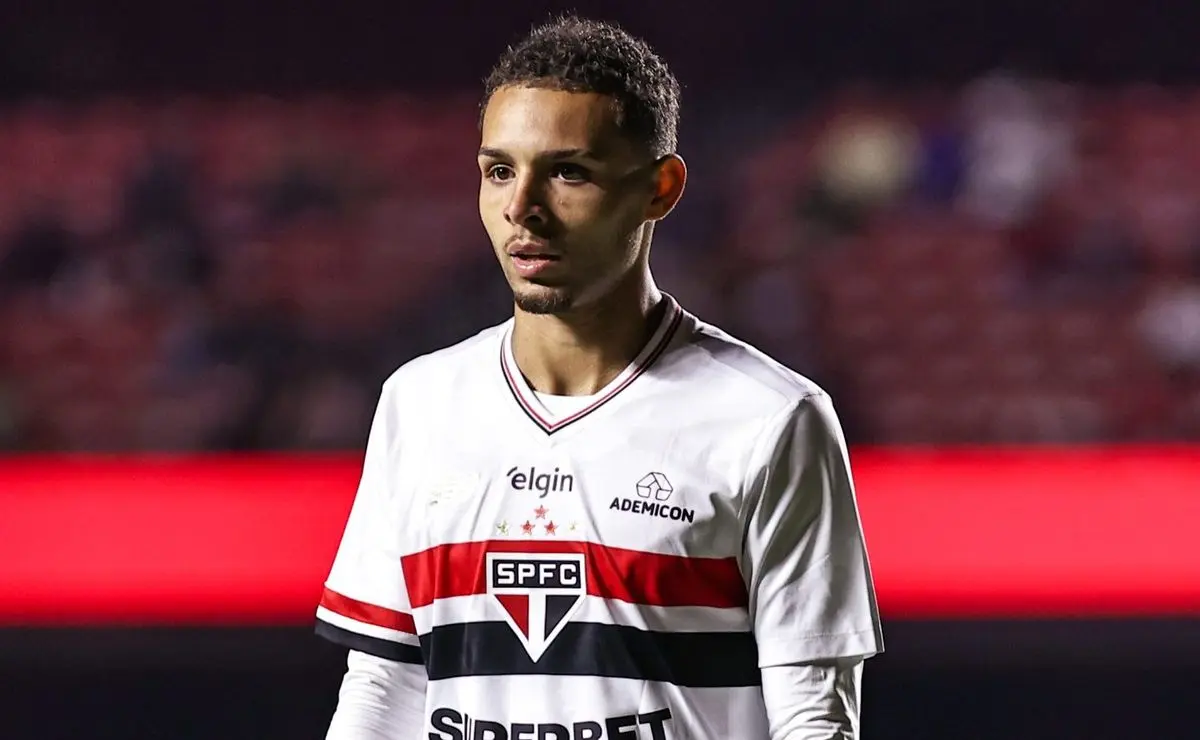São Paulo vende Alves por R$ 64 milhões e Casares é criticado: "Promoção de fim de feira"