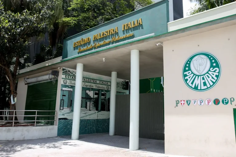 Palmeiras registra déficit em março e abril, mas superávit anual chega a R$ 81 milhões