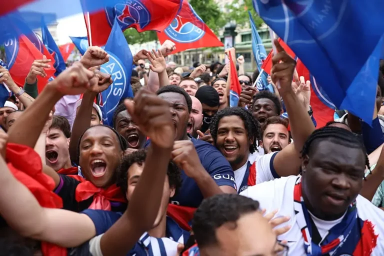 PSG: Chegada em Paris para Celebrar a Conquista da Champions League (Fotos)