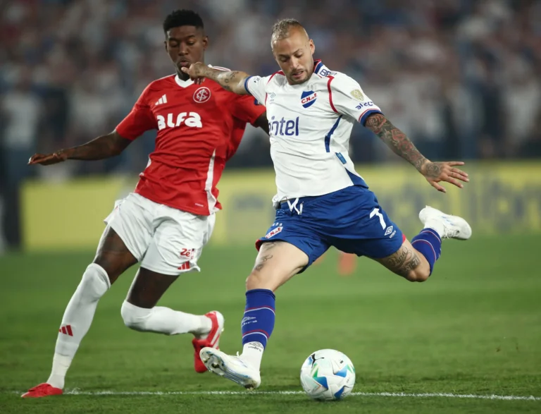 Fluminense desiste da contratação do atacante Nico López