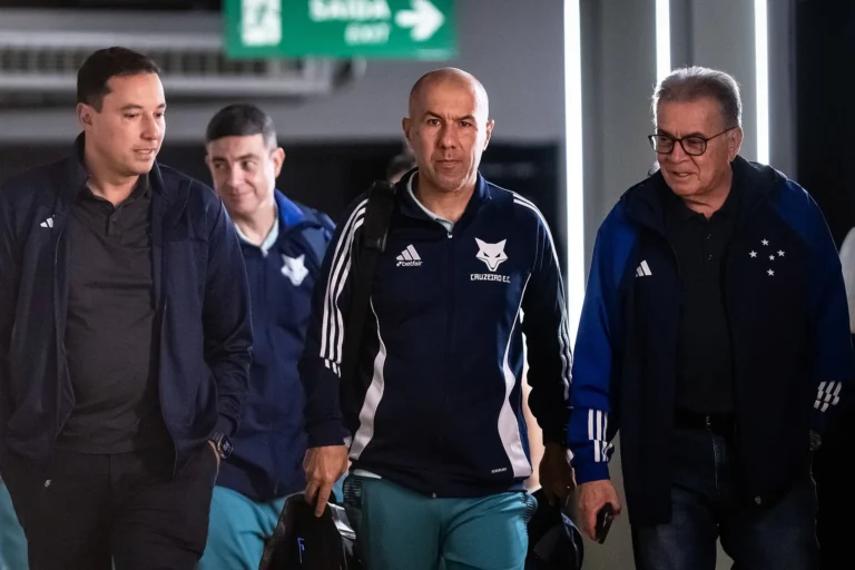 Cruzeiro: Entenda a Prioridade na Zaga para as Transferências