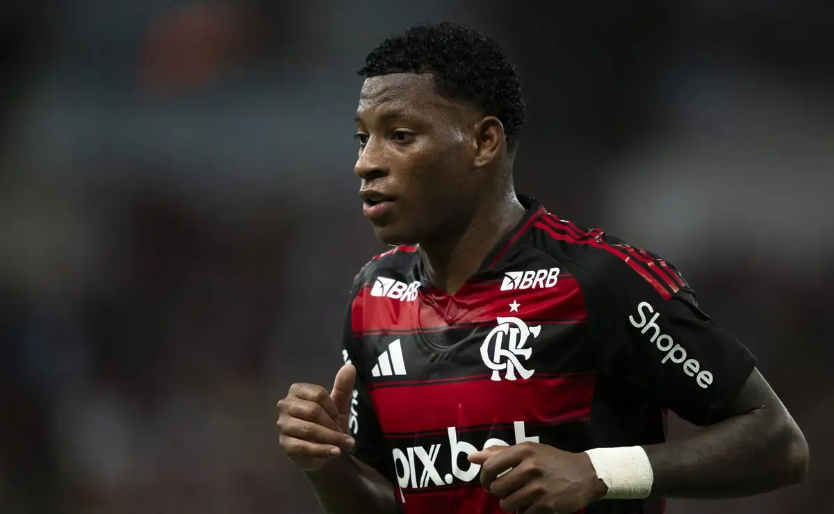Flamengo anuncia retorno de Gonzalo Plata após controvérsia com a Seleção Equatoriana
