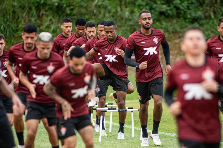 Vitória e Corinthians: duelo em busca da primeira vitória fora de casa na Série A