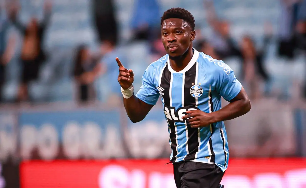 Grêmio: Mano Menezes com nove desfalques certos para o jogo contra o Juventude