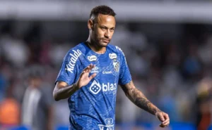 Neymar e Santos: Renovação em Espera Devido à Possível Copa do Mundo de Clubes