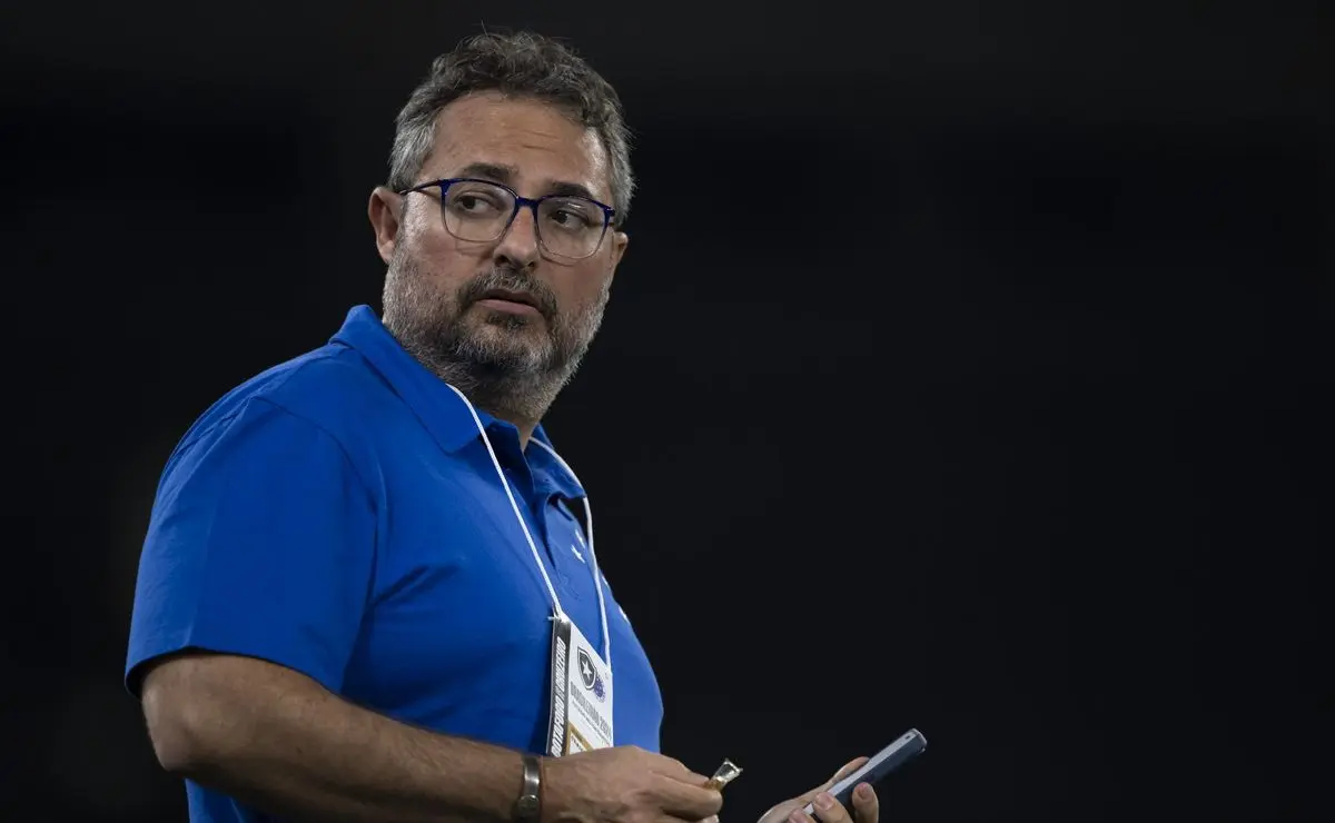 Cruzeiro Avalia Futuro de Alexandre Mattos Após Contato com o Santos e Reúne-se com Pedrinho BH