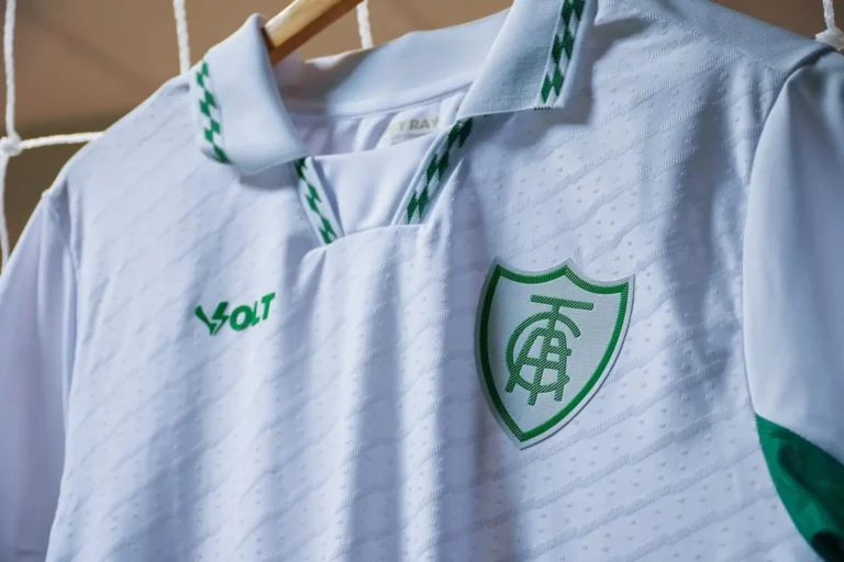 América-MG estreia novo uniforme contra a Ferroviária: confira a imagem