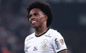Fluminense tenta Willian para o Mundial, mas recebe resposta negativa