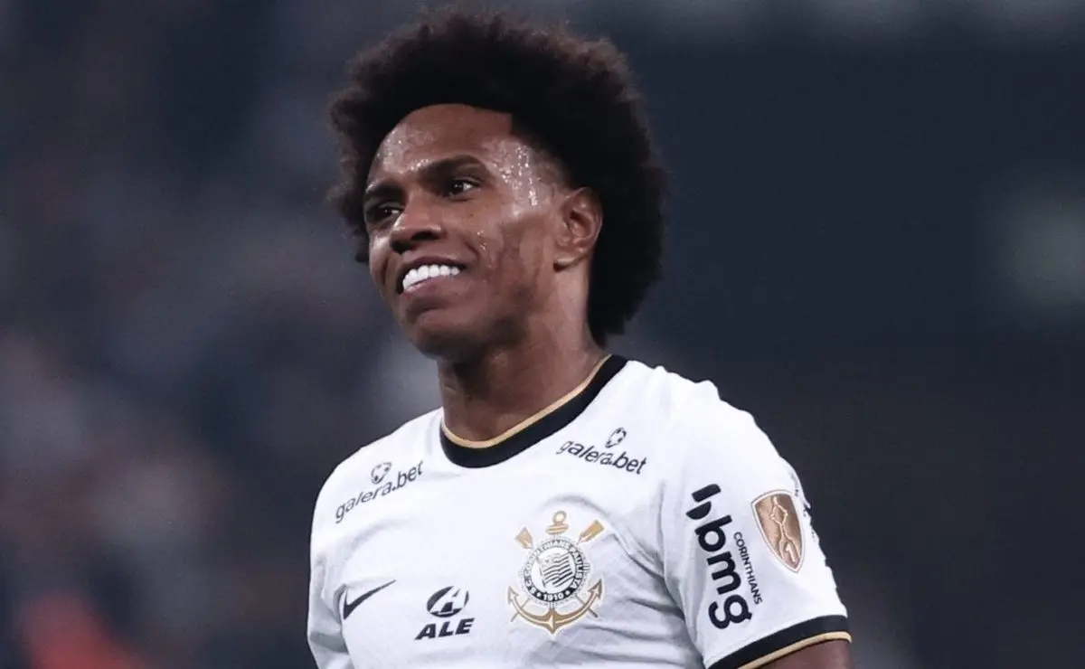Fluminense tenta Willian para o Mundial, mas recebe resposta negativa