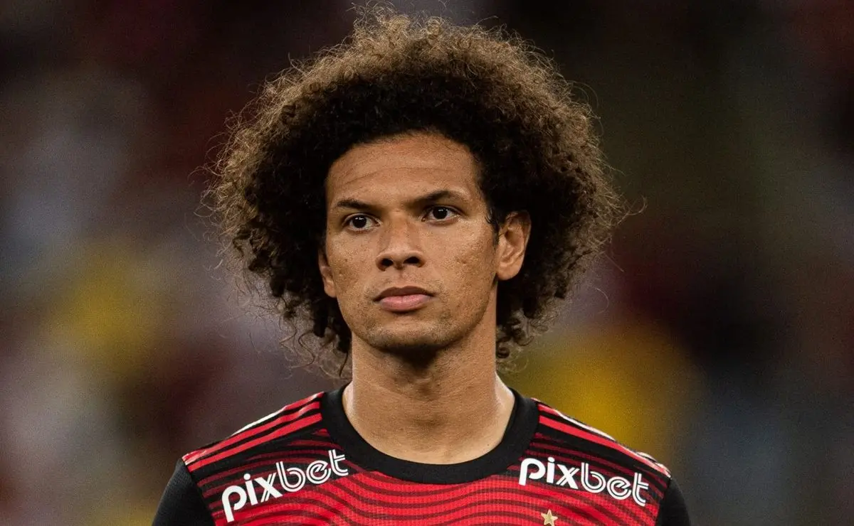Santos Acerta Acordo com Willian Arão, Ex-Flamengo e Corinthians, Diz Vagner Frederico