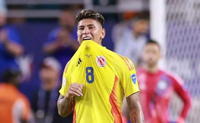 Flamengo Almeja Jorge Carrascal, Porém Vencimentos na Rússia Dificultam Acordo