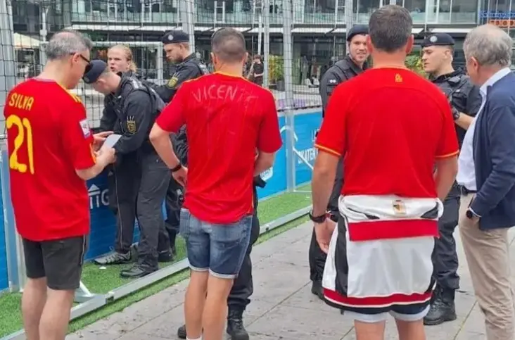 Polícia espanhola de folga frustra assalto antes da vitória sobre a França na Liga das Nações